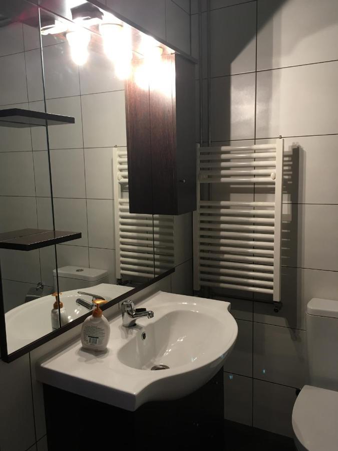 Zweibettzimmer mit eigenem Bad