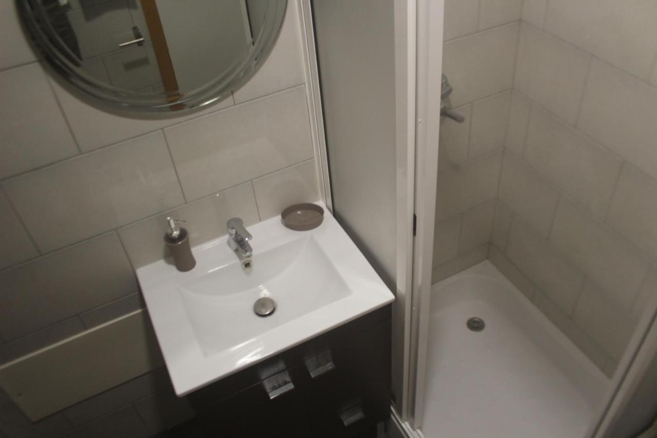 Double Room Private Bathroom,1051278145:JPEG