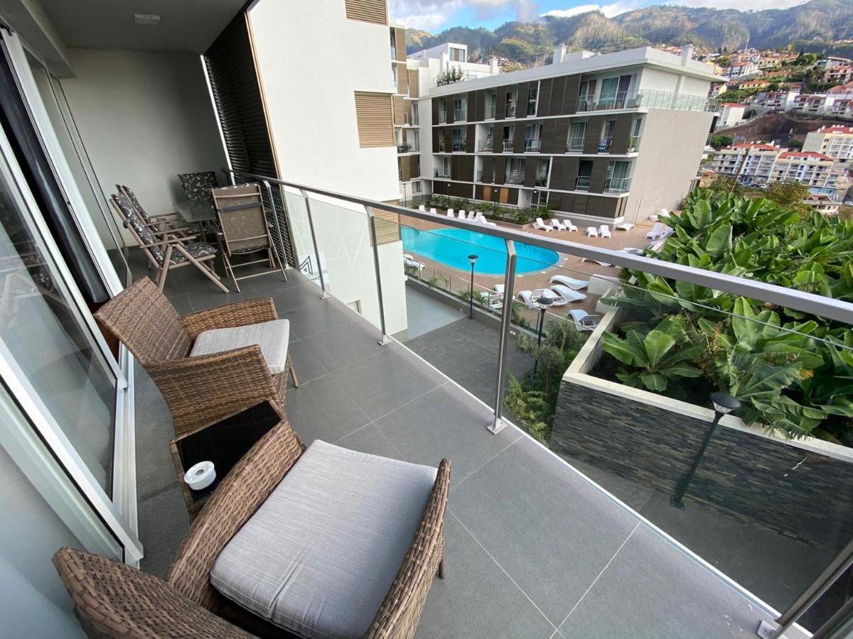 Apartment Pool View