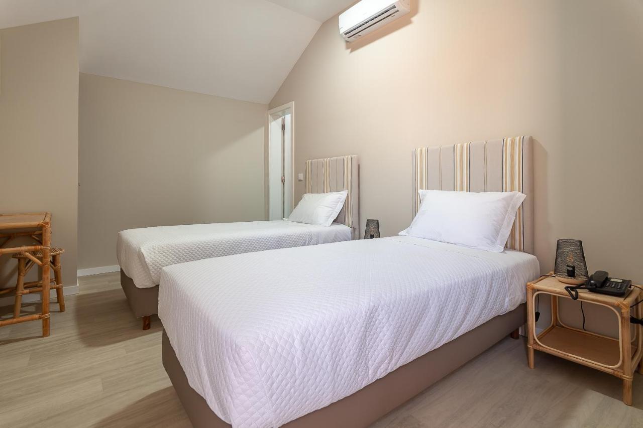 Twin Room with Shower