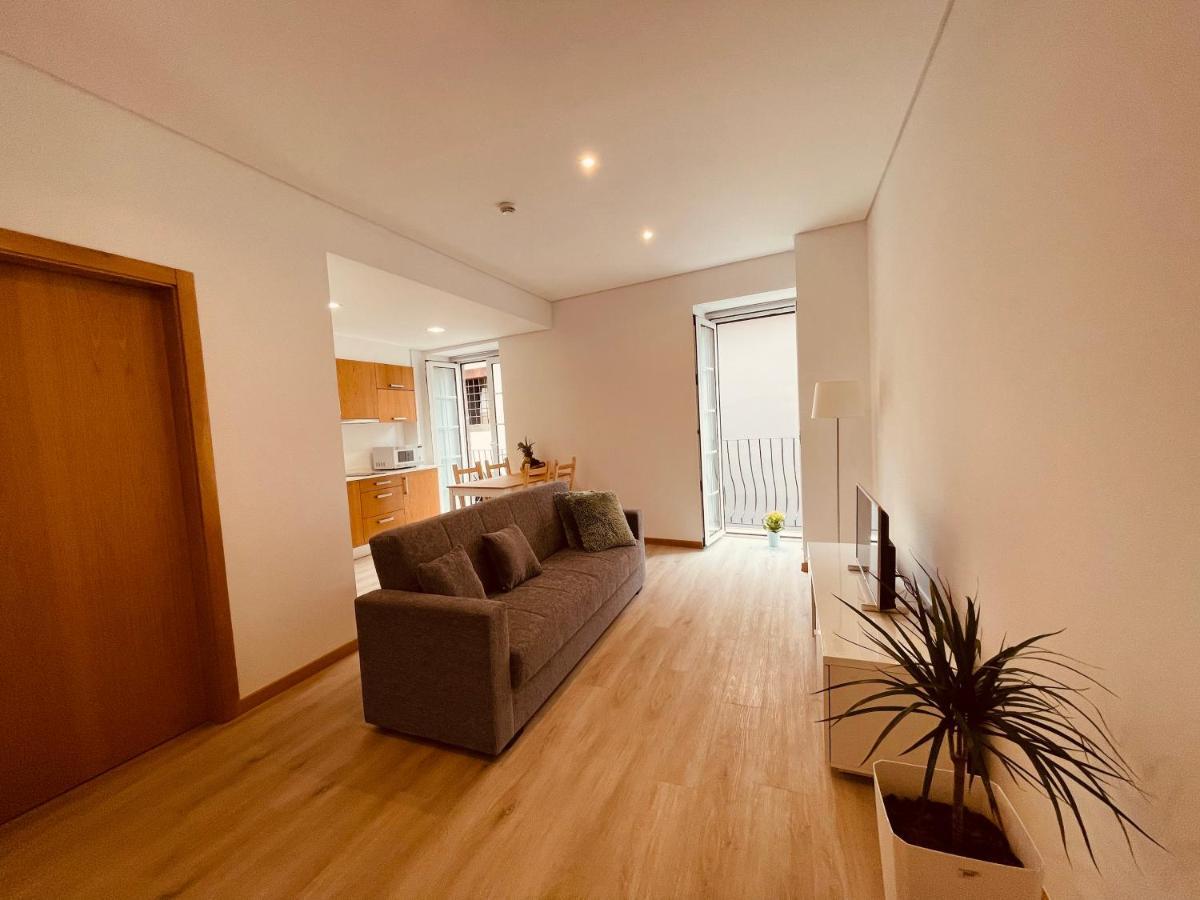 Apartamento con balcón