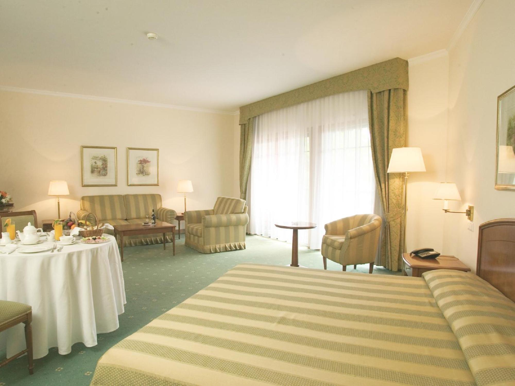 Superior Double Room,415707855:JPEG