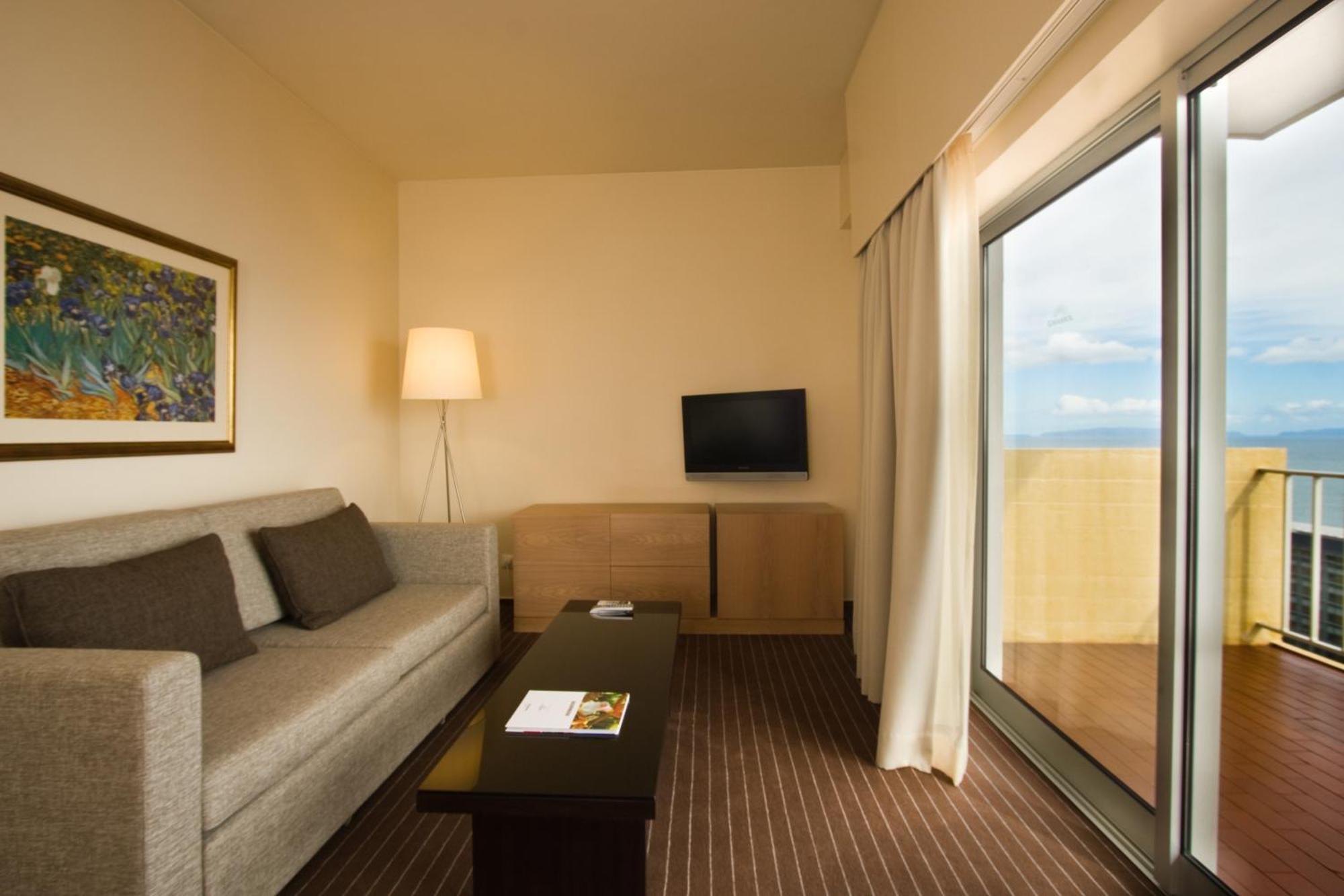 Executive Suite Sea View