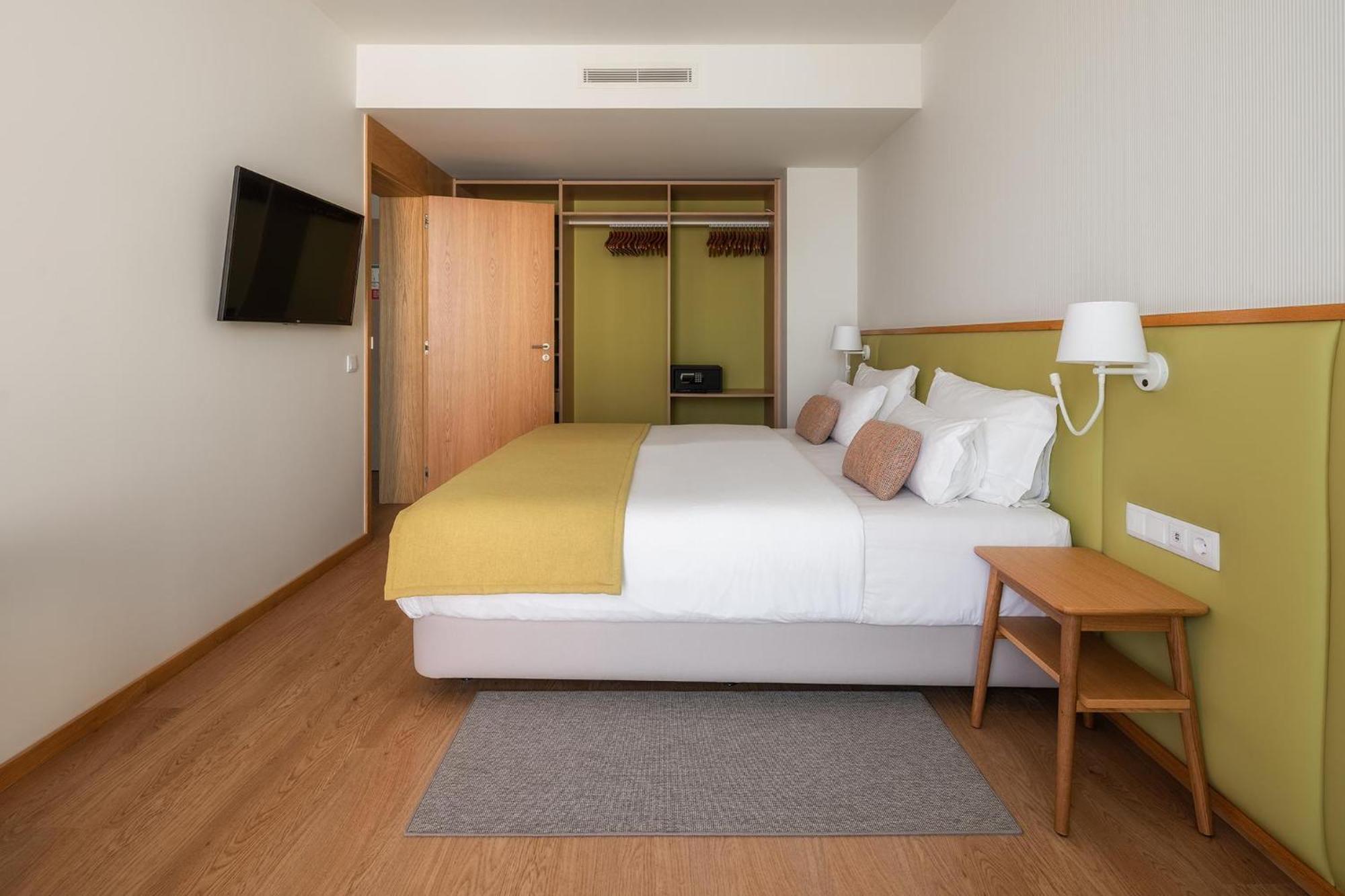 Standard Suite,1516402240:JPEG
