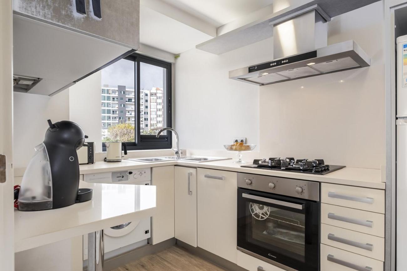 Studio Apartment with Sea View,1645700699:JPEG