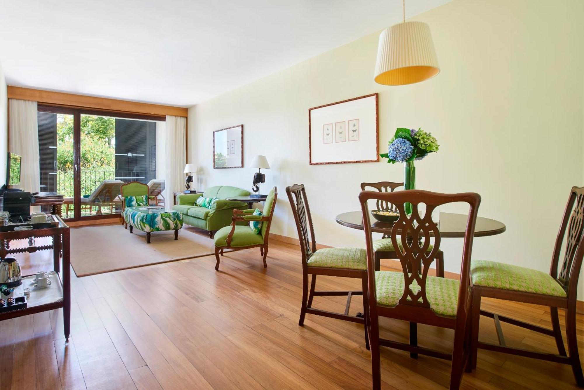 Deluxe Suite Garden View