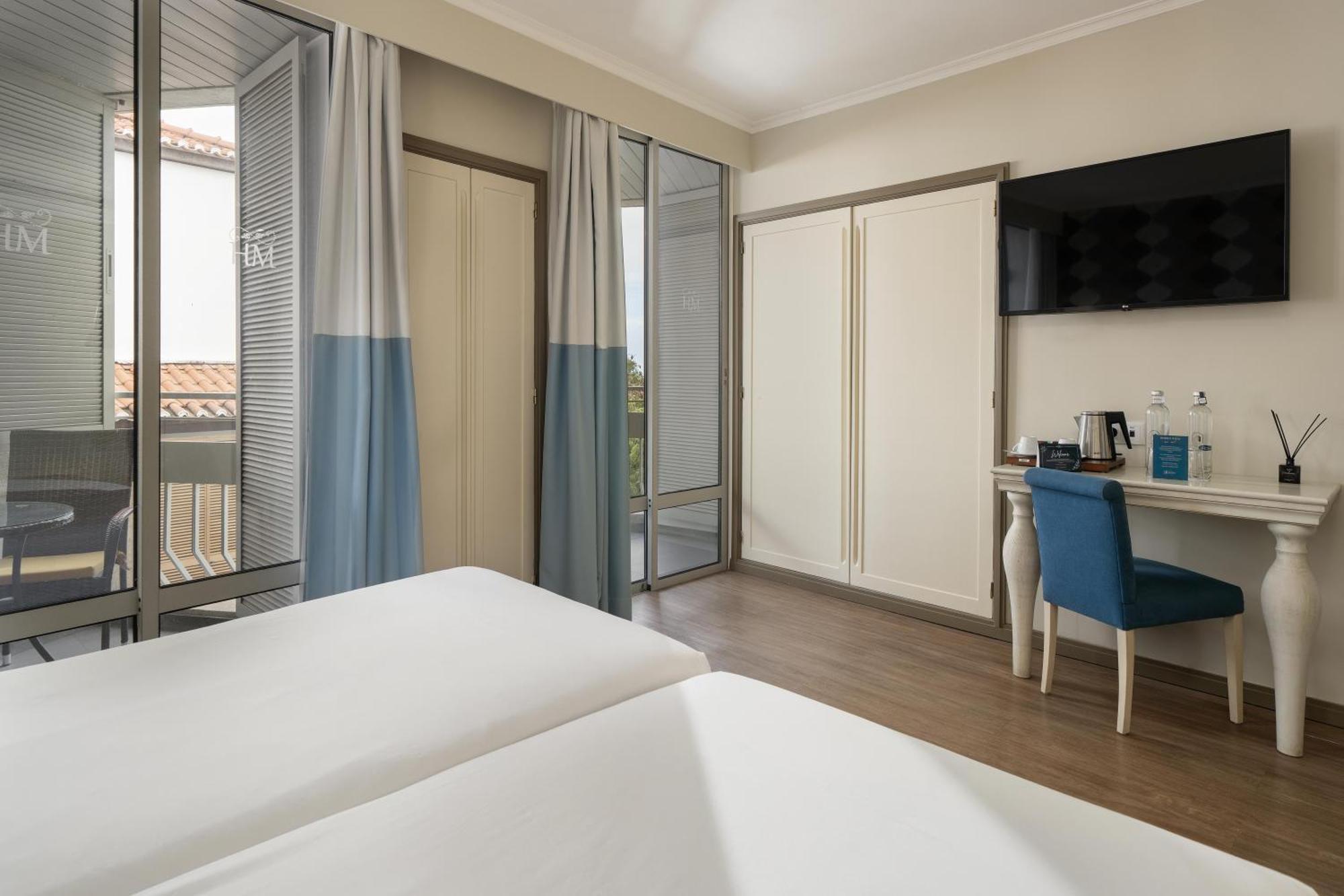 Superior Twin Room Balcony