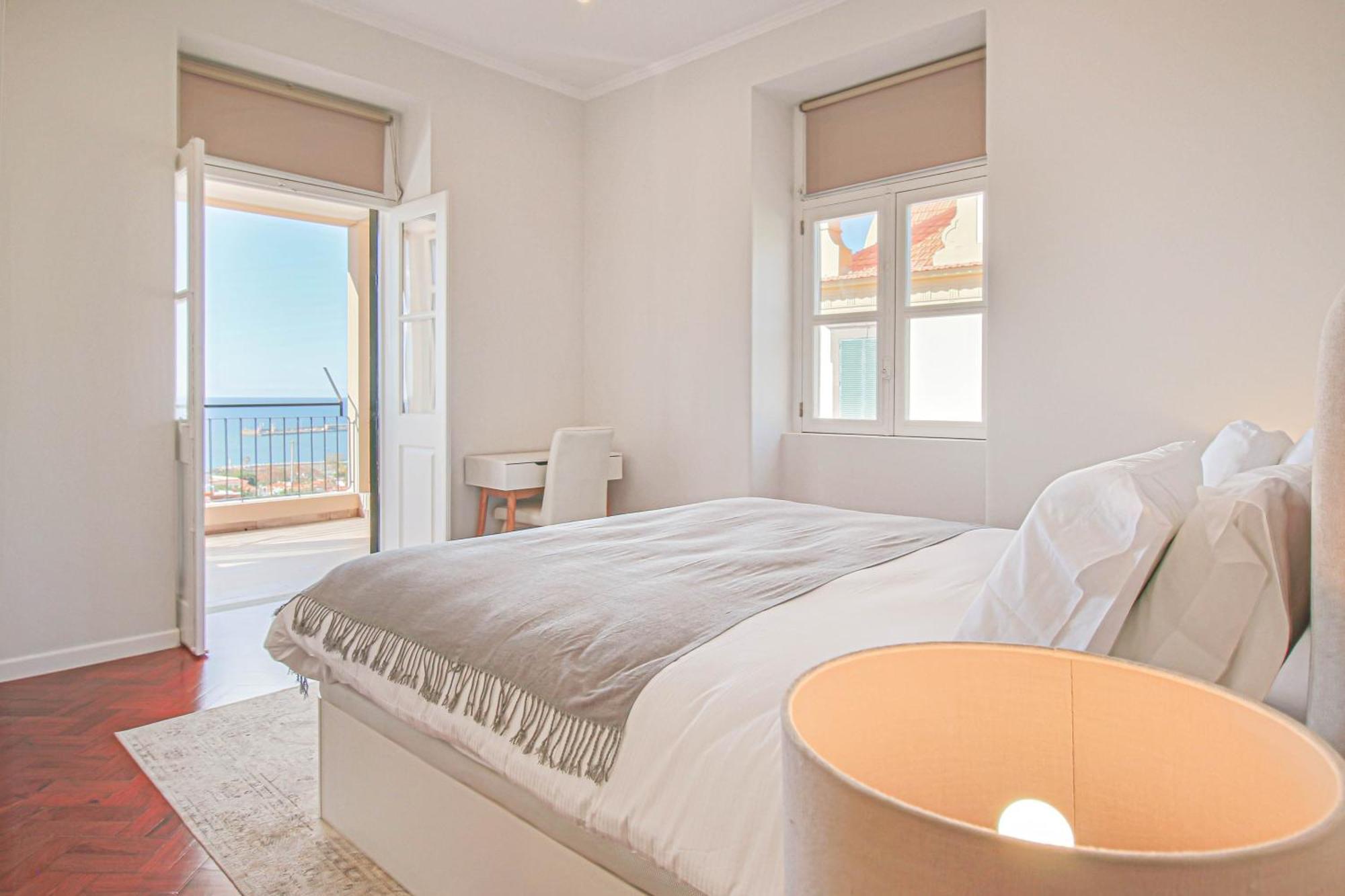 Deluxe Appartement met 2 Slaapkamers en Uitzicht op Zee