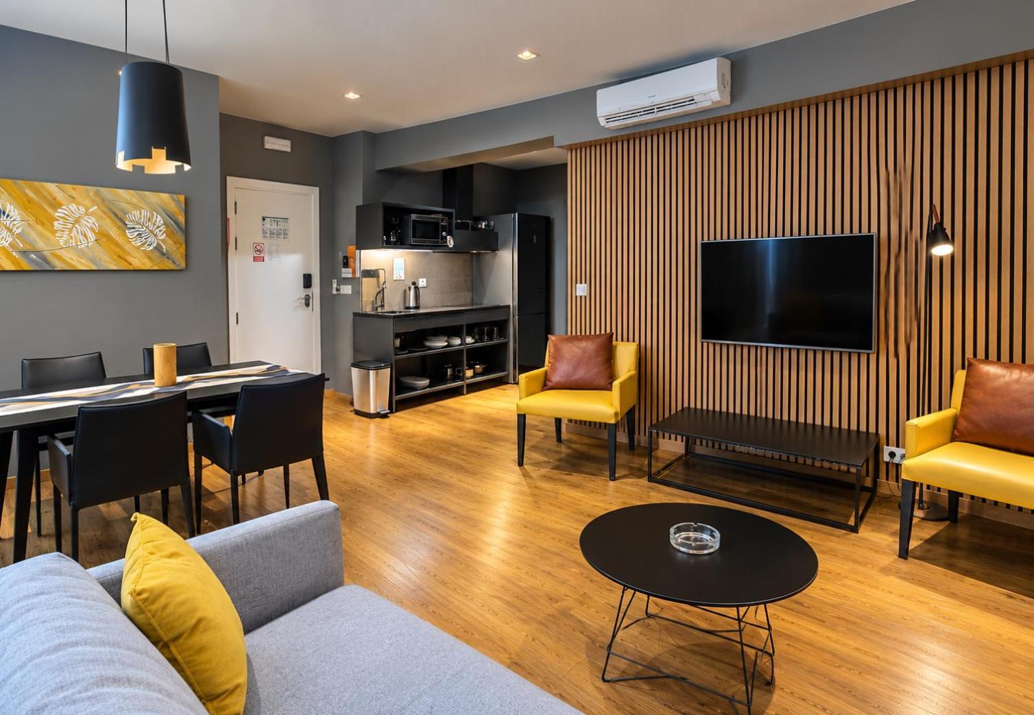 One-Bedroom Apartment