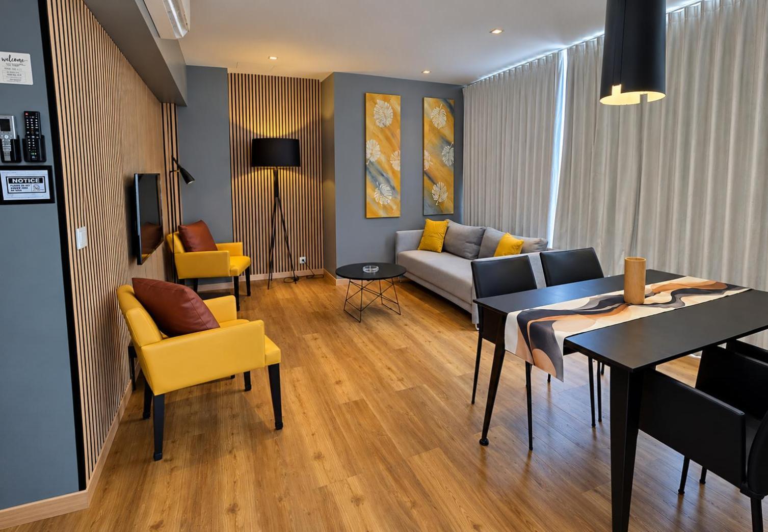 One-Bedroom Apartment