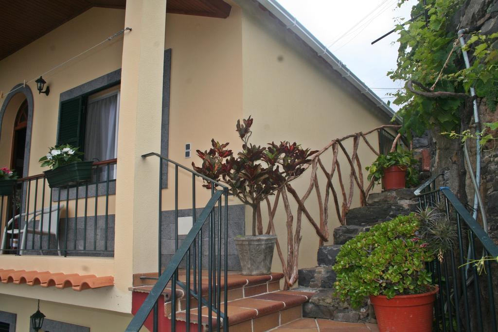 Three-Bedroom Townhouse,265383985:JPEG