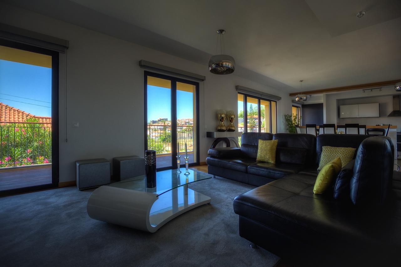 Apartamento com Varanda