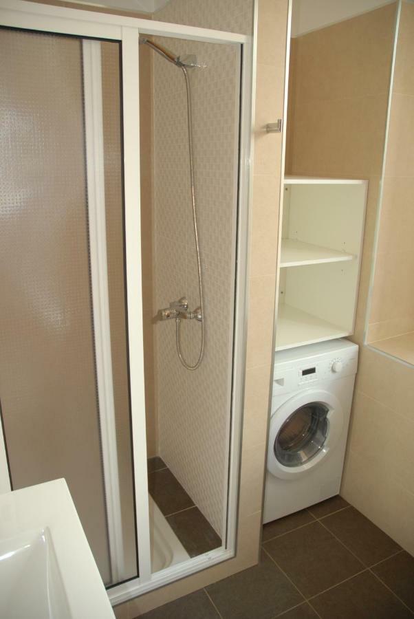 Apartment,865840244:JPEG