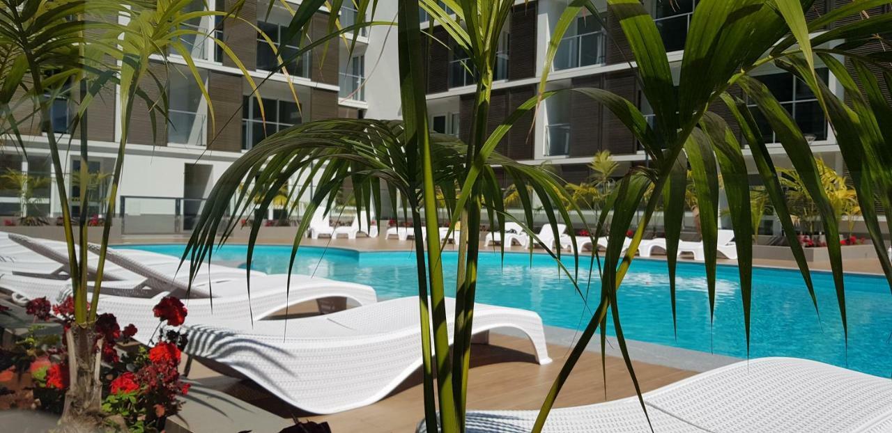 Apartment Pool View