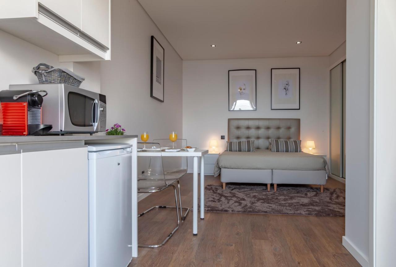 One-Bedroom Apartment,921984520:JPEG
