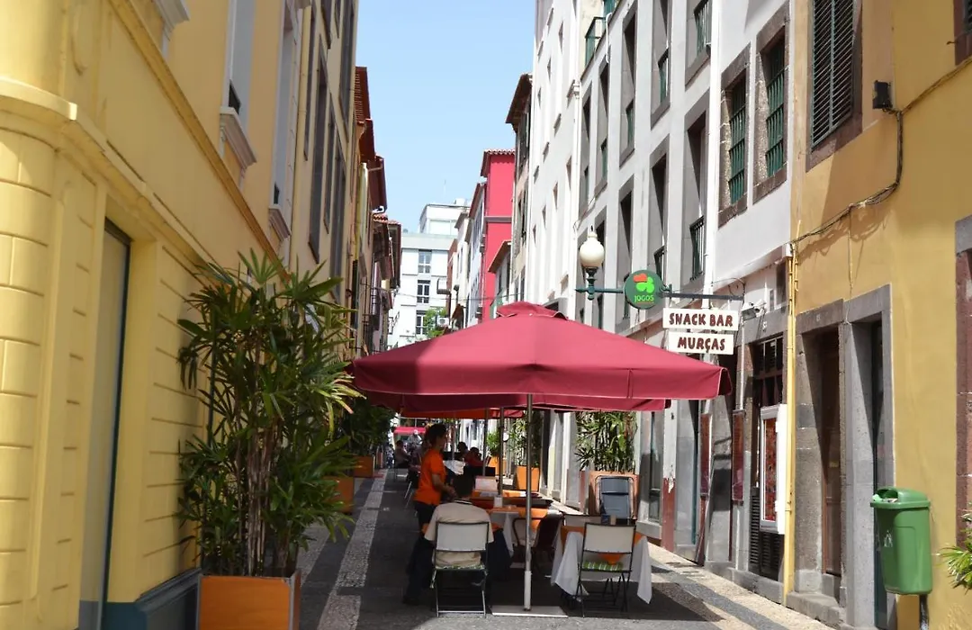 Central Suite In Funchal 2N-1