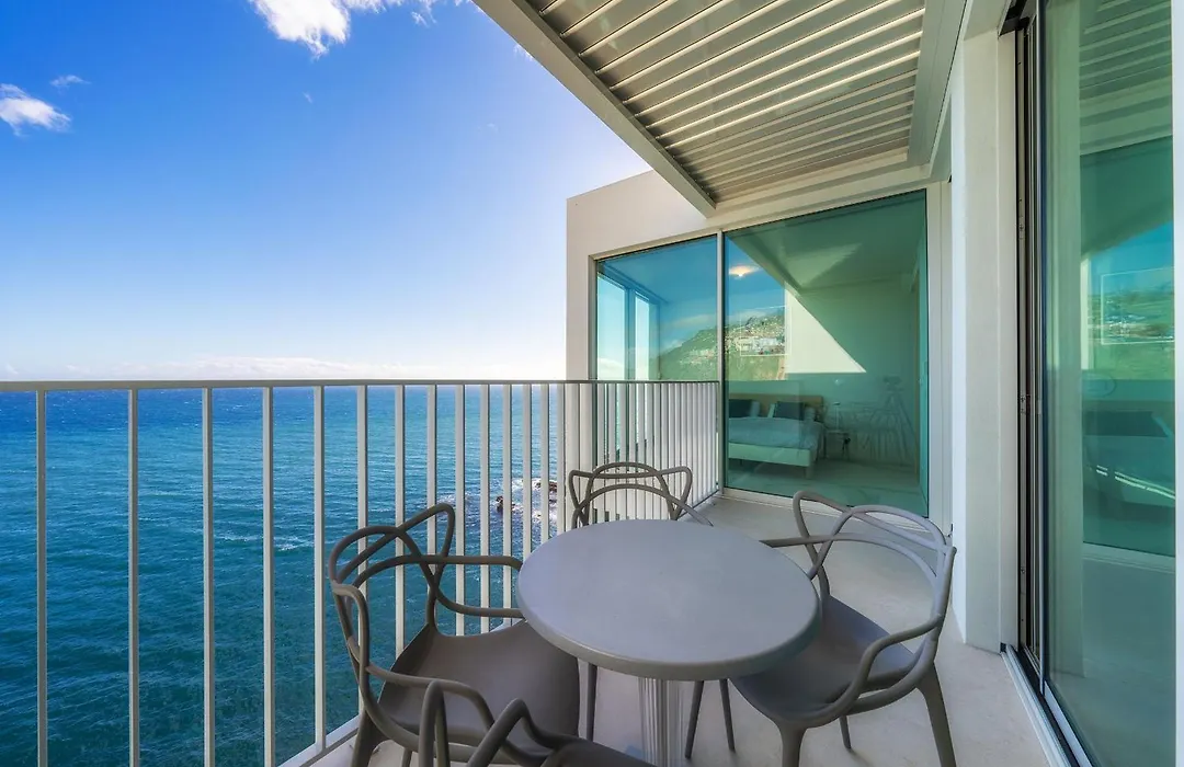 Barreirinha Front-Line Sea View II By Holiday Rental Madeira-1