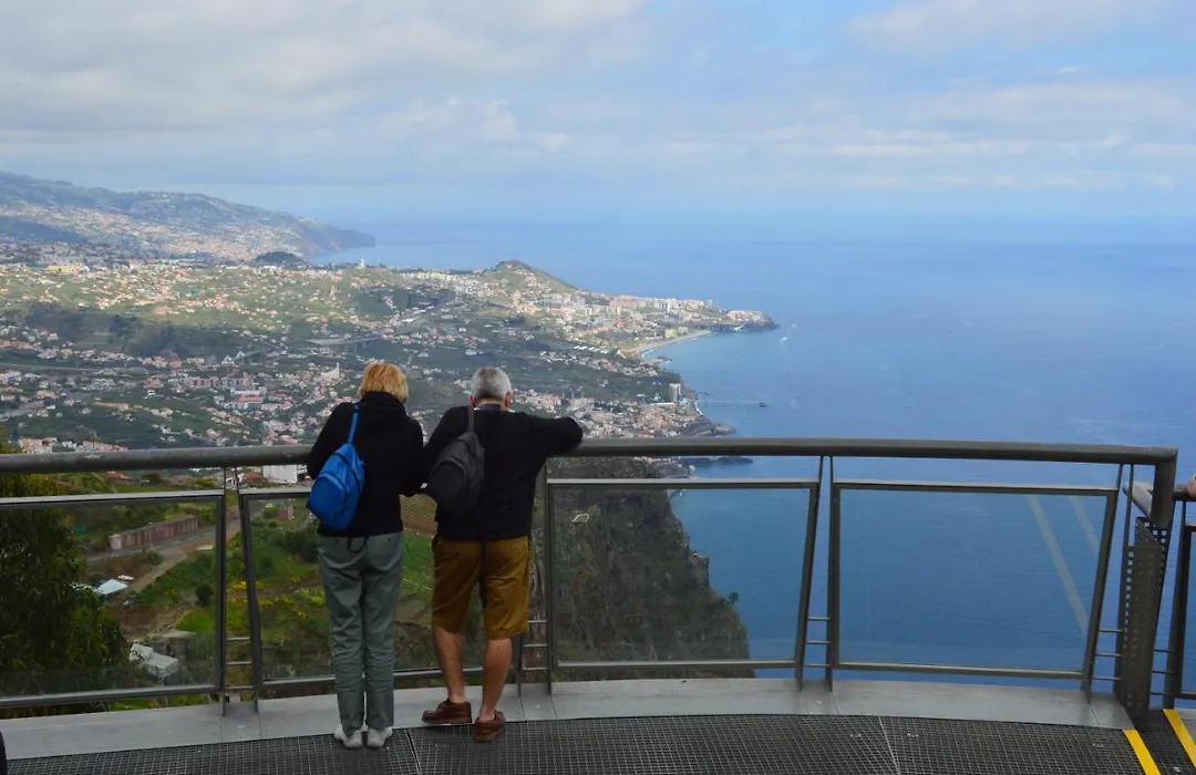 Charming Apartment In Funchal - Lazareto-1