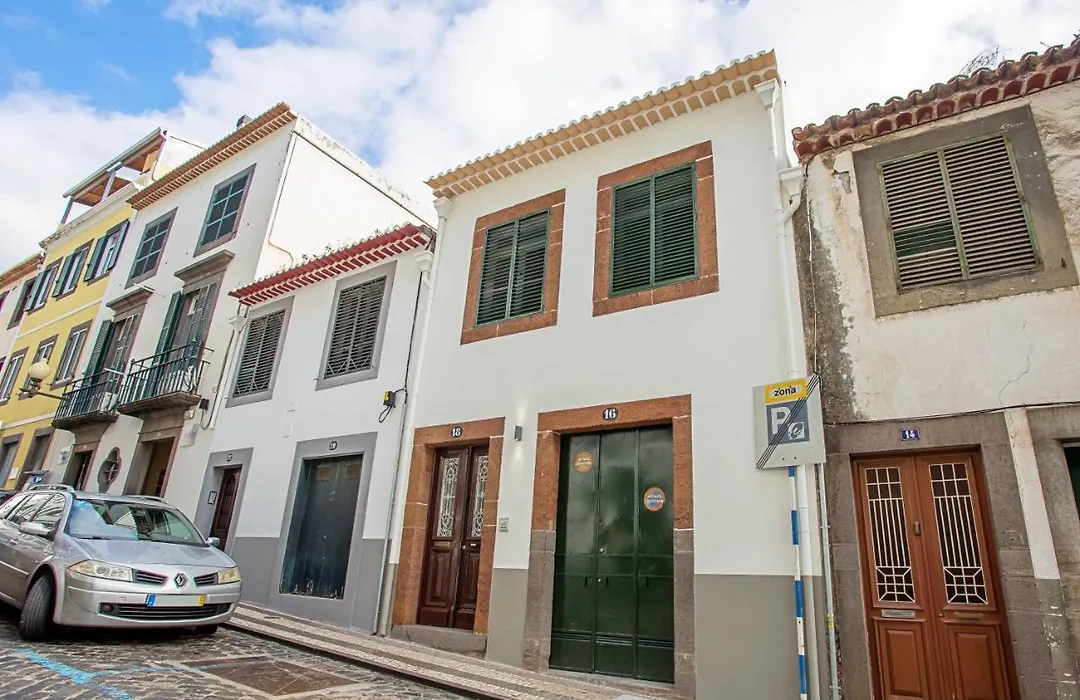 Cayres Suites Surdo-1