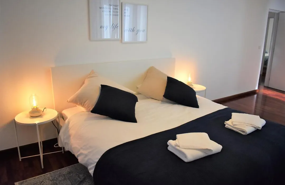 Madeira, 3 Bedroom Apartment With Ocean Views In Funchal-1