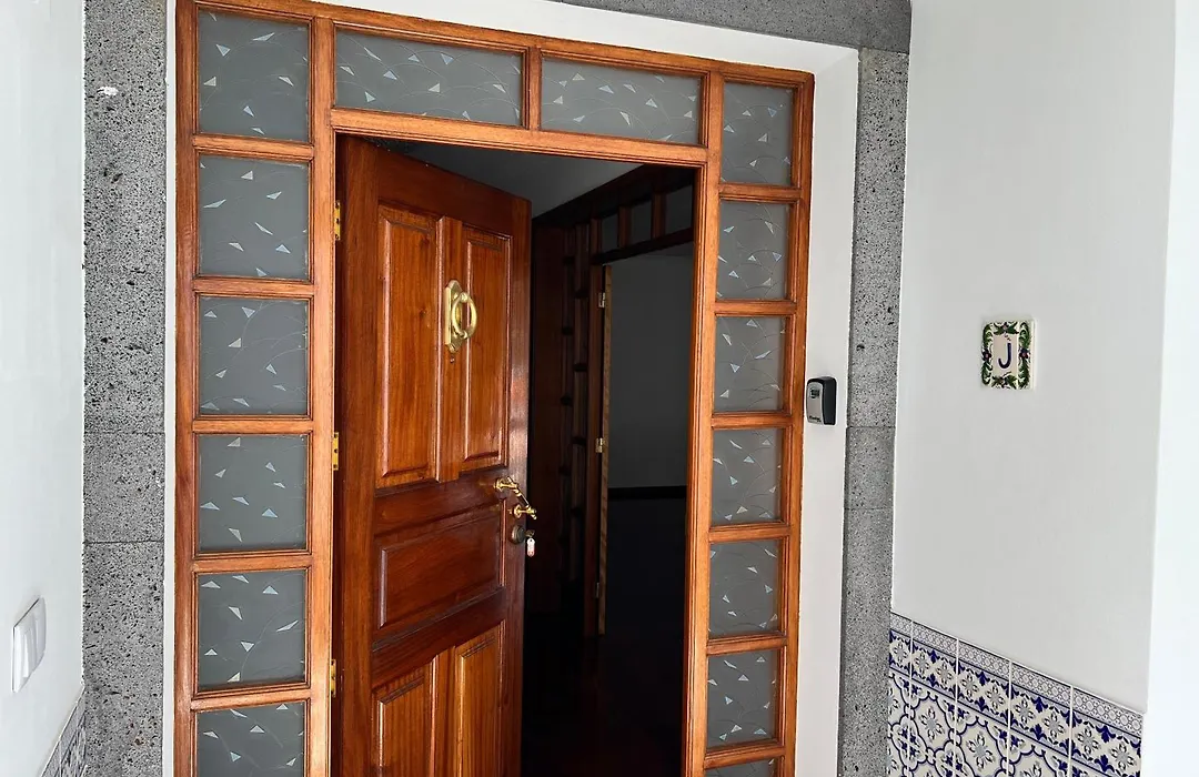 Classic Tranquil Madeiran 4-Bedroom Villa Funchal-1