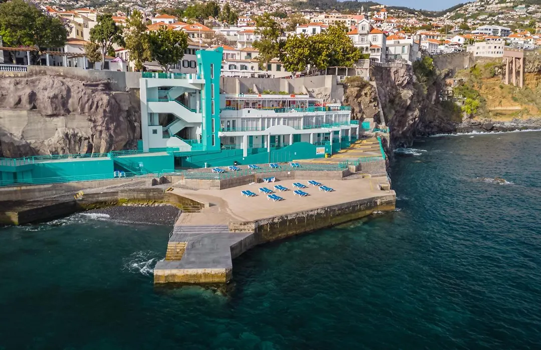 Barreirinha Suite Top Floor By Holiday Rental Madeira-1