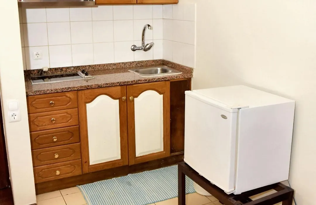 Charming Studio In Funchal, 30M², City View-1