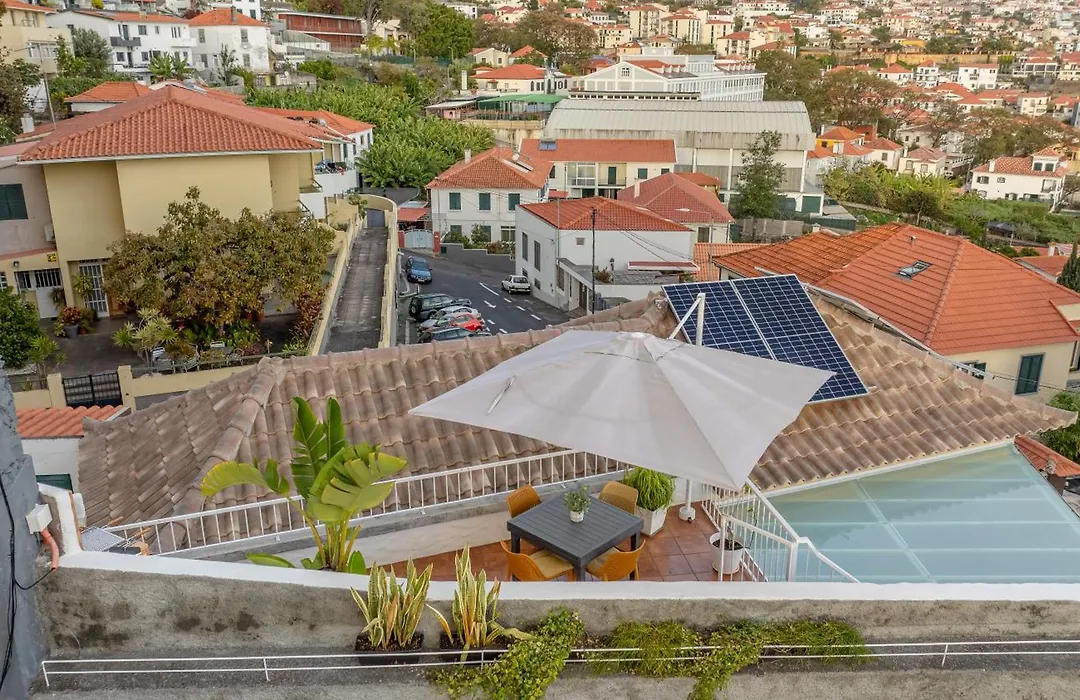 Little Townhouse Funchal-1