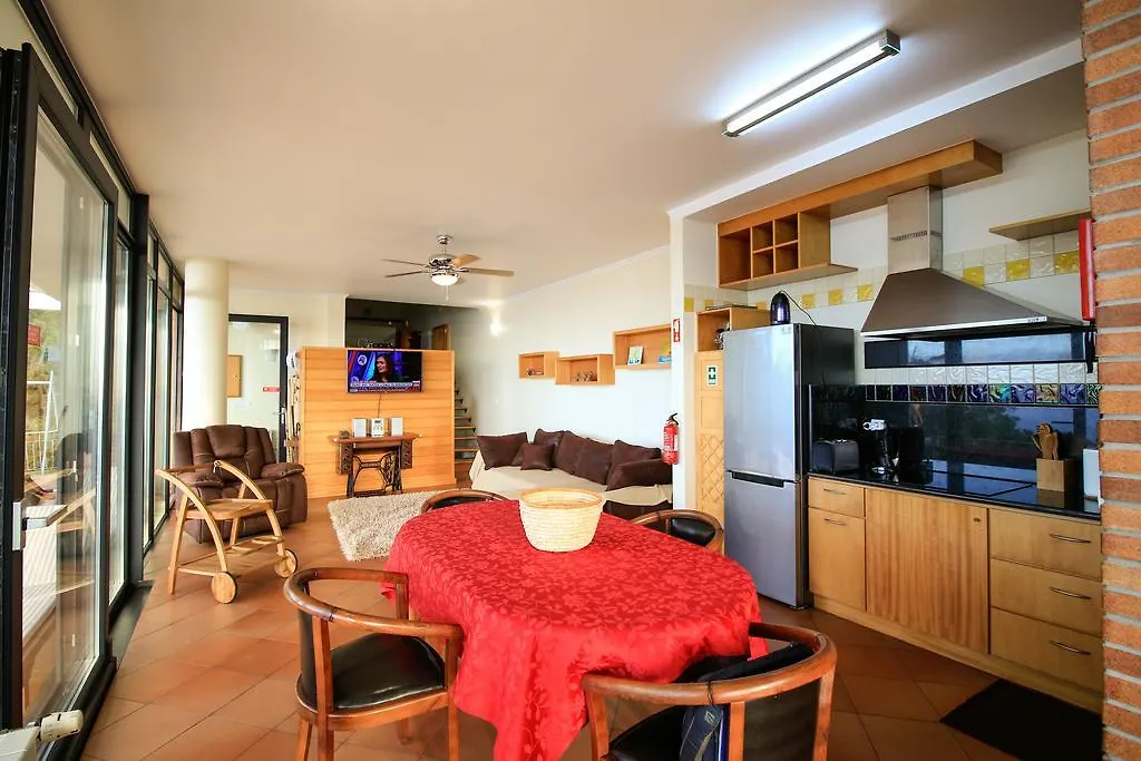 Cottage Ocean View-1