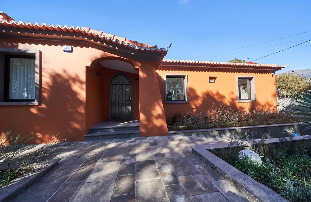 Funchal Charming Villa-1