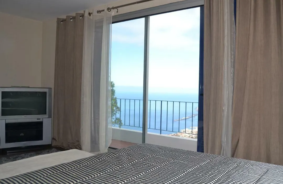 Holiday House 4 You-1