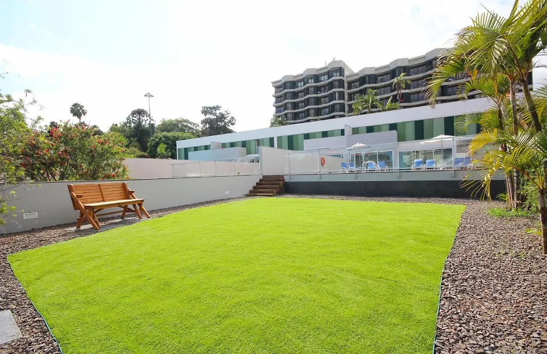 Luxury Villa Nogueira With Private Pool By Hr Madeira-1