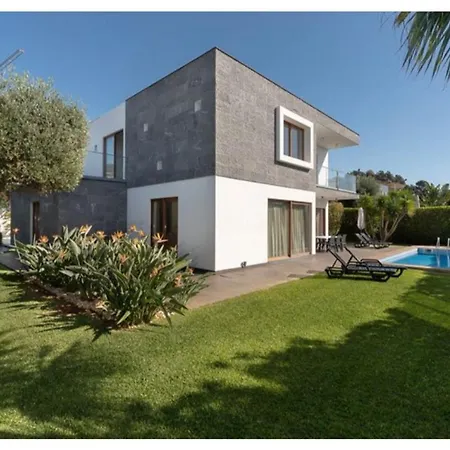 Villa Victoria With Private Heated Pool-2