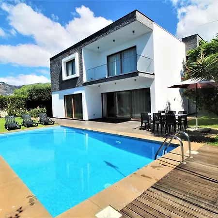 Villa Victoria With Private Heated Pool-3