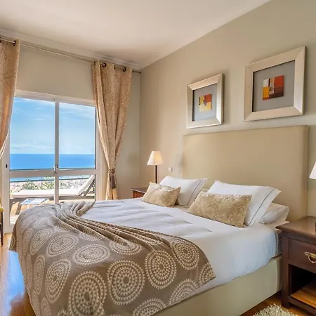 Stylish Apartment With Balcony And Amazing Views Over Funchal And The Sea-3