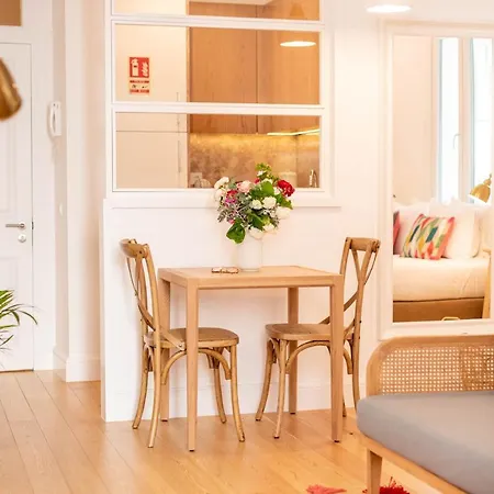 Apartamentos Ferreiros By Heart Of Funchal-3