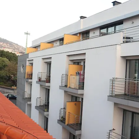 Funchal Center Guest Studio II-3