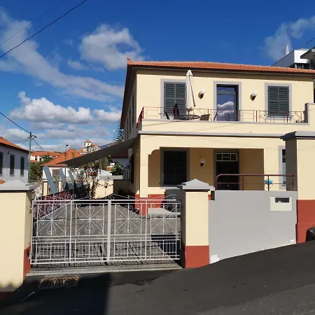 Charming Apartment In Funchal - Lazareto-3