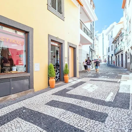 Cayres Suites Carmo-2