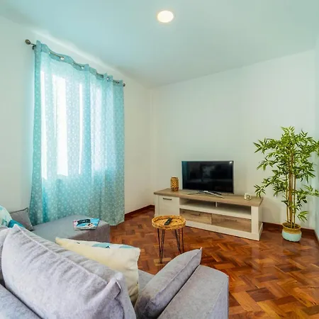 Ajuda Cozy House-2