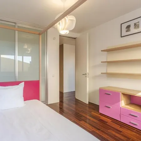 Pakisa Apartment-2