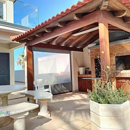 Pearls Beach Villa-3
