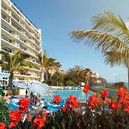 Lovely Apartment With Pool And Sea View-2