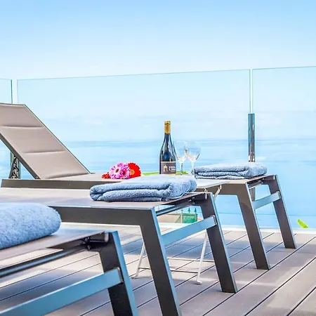 Villa Enjoy Sea-2