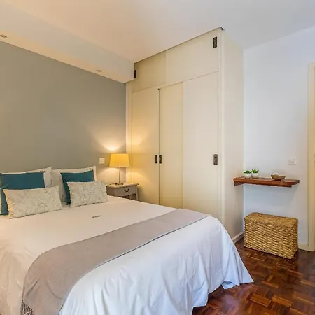 Flat With Balcony At Downtown By Farmers Market-2