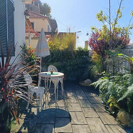 Home & Flower - Private Bedrooms Funchal-3