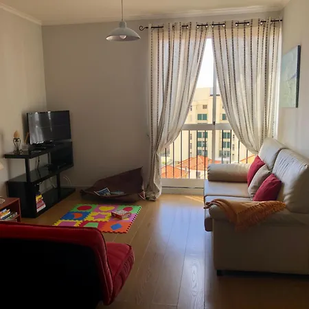 Olivia'S Place-3