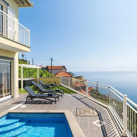 Casa Agrela By Rent2U, Lda Swimming Pool & Jacuzzi-3
