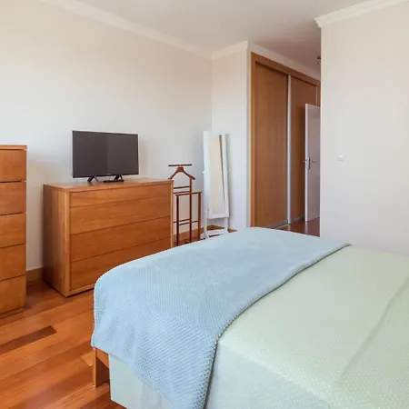Elegant Apartment With Sea Views By Trip2Portugal-2