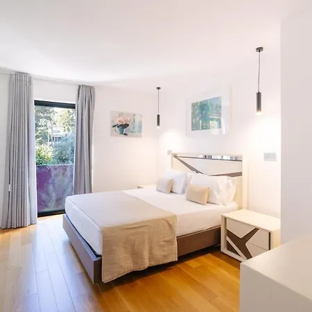 Magic Home, Everything You Need.-3